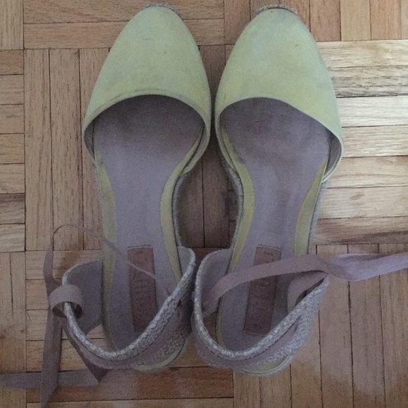 Yellow ankle tie espadrille - Picture 1 of 6